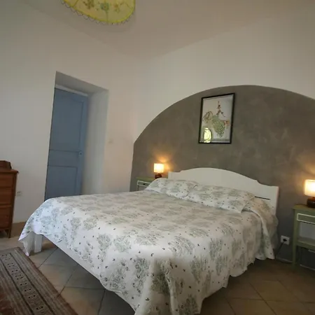 85 M² La Chapelle Fuer Fuenf Personen By Interhome דירה *