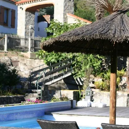 85 M² La Chapelle Fuer Fuenf Personen By Interhome