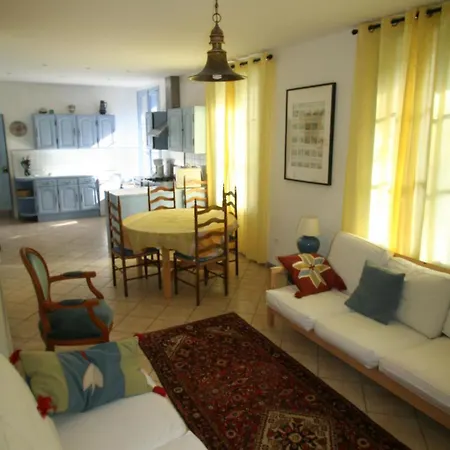 85 M² La Chapelle Fuer Fuenf Personen By Interhome *