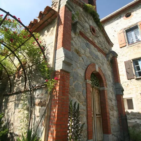 85 M² La Chapelle Fuer Fuenf Personen By Interhome דירה
